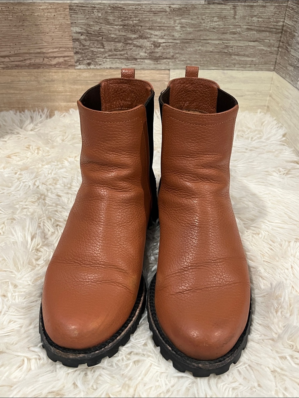 Poppy Barley Chelsea boots size 8 women’s